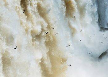 Cataratas integra minissérie “Sete Mundos, Um Planeta”