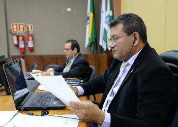 Vereadores aprovam emendas ao projeto sobre contratações temporárias