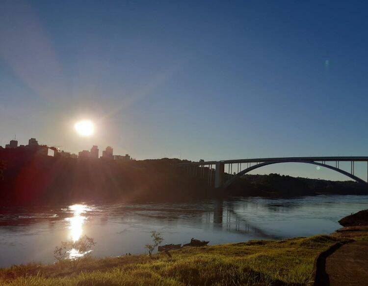 Alerta: nível do Rio Paraná sobe com abertura de vertedouro nesta segunda, 18
