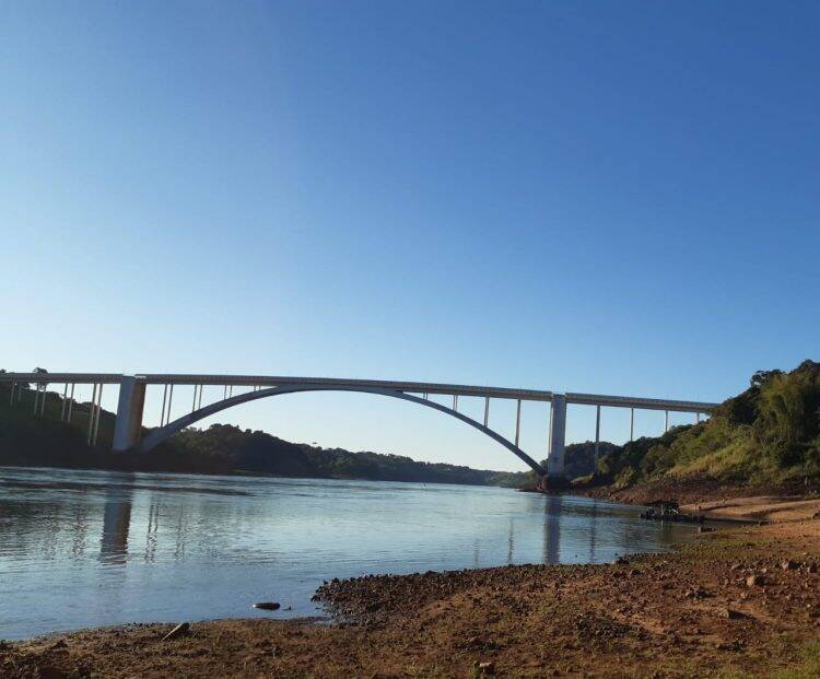 Alerta: nível do Rio Paraná sobe com abertura de vertedouro nesta segunda, 18