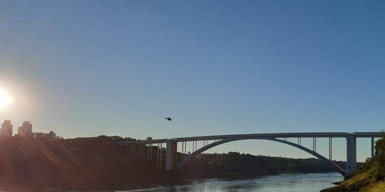 Alerta: nível do Rio Paraná sobe com abertura de vertedouro nesta segunda, 18