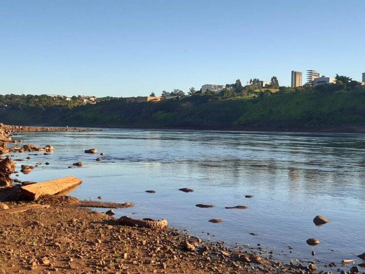 Alerta: nível do Rio Paraná sobe com abertura de vertedouro nesta segunda, 18