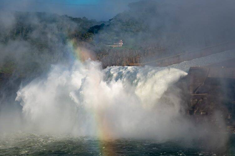 Vertimento de Itaipu garante navegabilidade no Paraguai e Argentina, até fim do mês