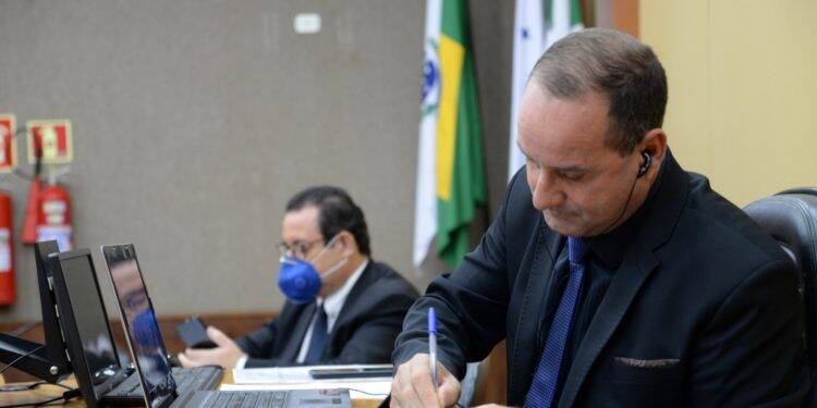 Cobranças na área de saúde dominaram pauta na última sessão da Câmara