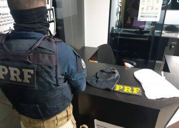 Quatro suspeitos de praticar assaltos na BR 277 são presos pela PRF