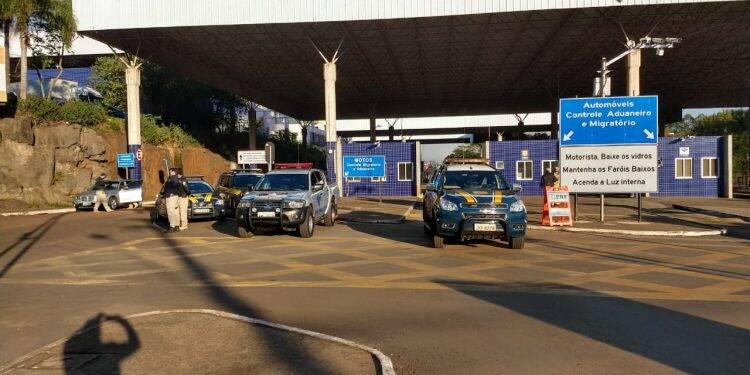 Forças policiais montam esquema de segurança para impedir bloqueio na Ponte