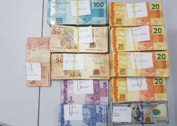 Receita Federal apreende aproximadamente R$ 22 mil na Ponte da Amizade