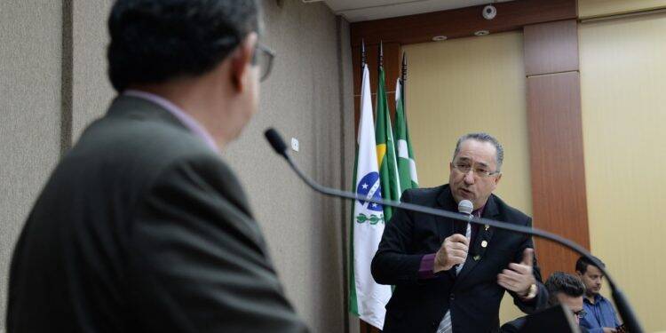 Câmara de Foz cria leis e tem novo projeto para ampliar transparência na prefeitura