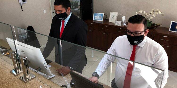 Rede hoteleira iguaçuense adota procedimentos para voltar a receber hóspedes