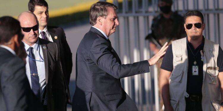 Bolsonaro diz que nomeia amanhã novo diretor da Polícia Federal