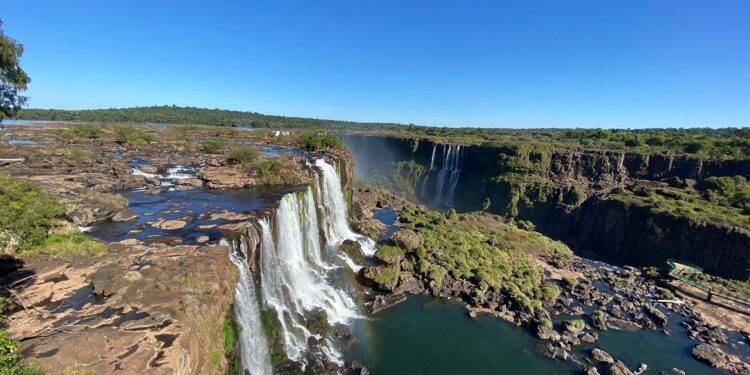 Cataratas do Iguaçu em tempos de estiagem e Covid-19