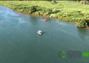 Com apoio de helicópteros, continuam as buscas pelo soldado no Rio Paraná