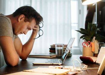 Oportunistas diversificam arsenal de golpes para enganar interessados em leilões