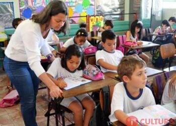 Covid-19: aulas presenciais em Foz do Iguaçu não têm previsão para retorno