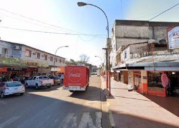 Com fronteira fechada, Puerto Iguazú retoma atividades comerciais