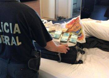 PF prende estelionatários que tentavam sacar auxílio emergencial