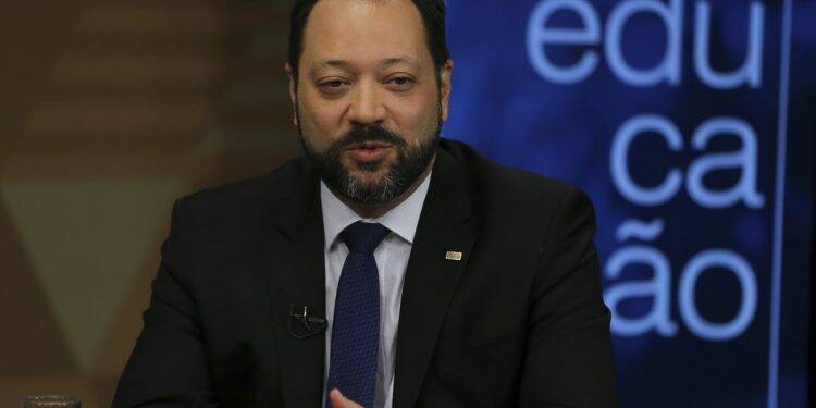 Educação: entenda como serão o novo Saeb e o Enem Seriado