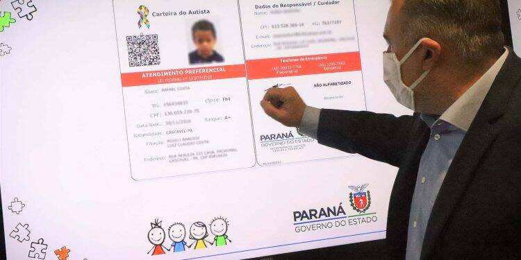 Carteira do Autista já pode ser solicitada em todo Paraná
