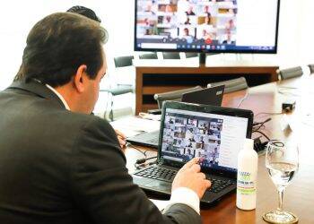 Governador se reúne com empresários para discutir retomada