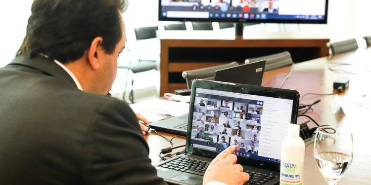 Governador se reúne com empresários para discutir retomada