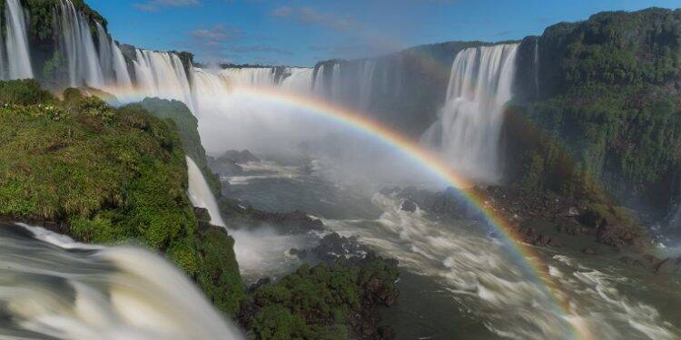 Ministério do Turismo destaca retomada do turismo em Foz