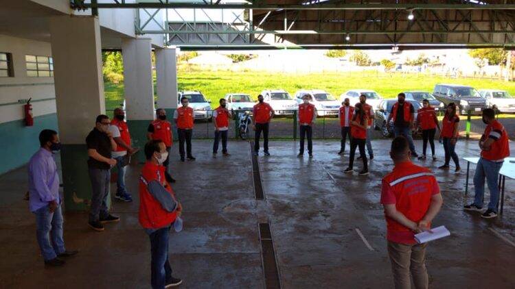 Força tarefa está nas ruas emitindo orientações sobre segurança sanitária