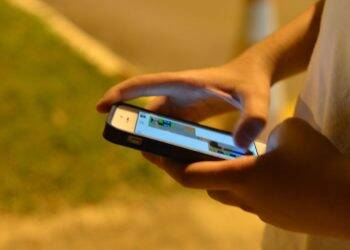 Exposição excessiva a telas pode reduzir capacidade motora de crianças