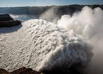 Itaipu conclui meta de defluência com aumento de produção e economia de matéria-prima