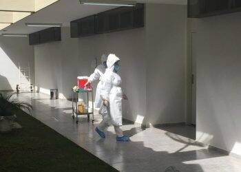 Fiscalização identifica quatro pacientes com Covid-19 descumprindo o isolamento em Foz