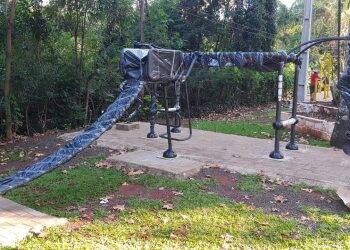 Parquinhos e academias da terceira idade são interditados