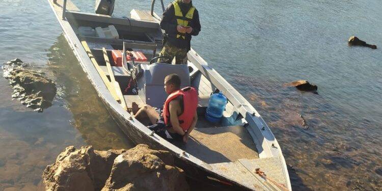 Brasileiro cruza o Rio Paraná a nado e é detido pela Marinha paraguaia