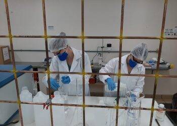 UNILA amplia produção de álcool glicerinado e poderá atender demandas de outros municípios do Paraná