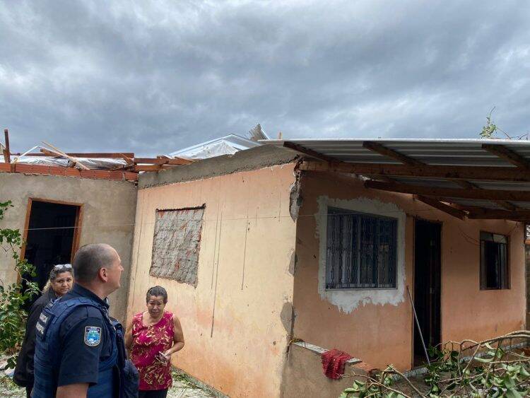 Temporal deixa 45% da cidade sem energia