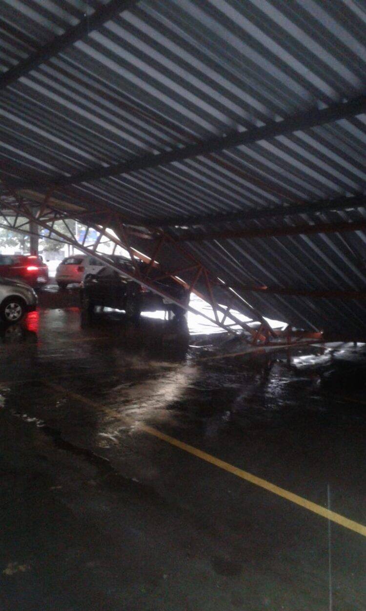 Temporal deixa 45% da cidade sem energia