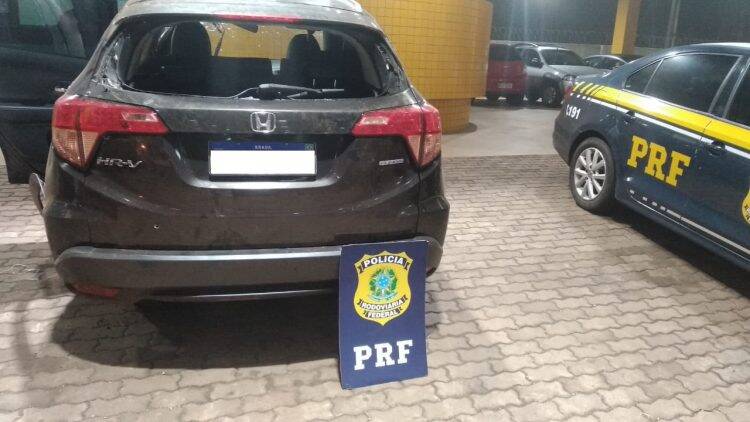 Após perseguição, PRF apreende quase 300 quilos de maconha em Santa Terezinha
