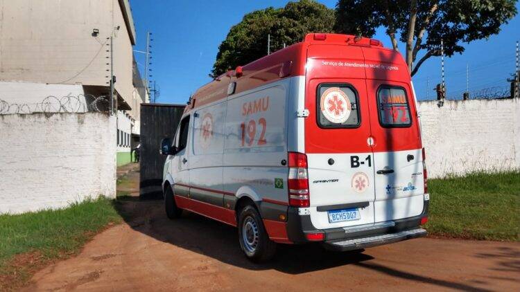 Presos ateiam fogo em colchão e dois ficam feridos