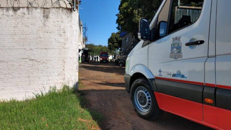 Presos ateiam fogo em colchão e dois ficam feridos
