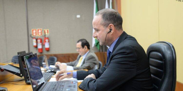 Vereadores cobram informações sobre acompanhamento psicológico à Guarda Municipal