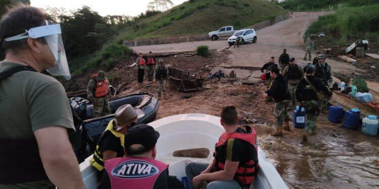 Brasileiro e libaneses são detidos ao entrar de forma ilegal no Paraguai