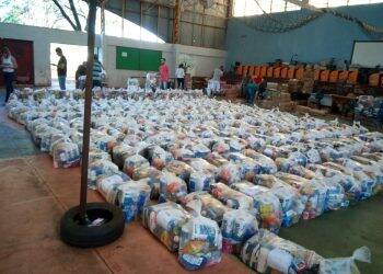 Entidade beneficiada por auxílio da Itaipu distribui 500 cestas básicas para famílias de baixa renda