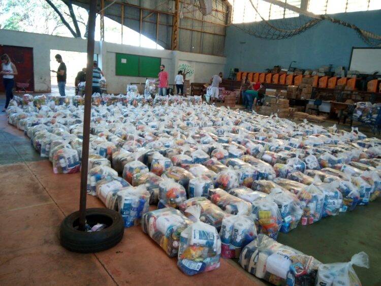 Entidade beneficiada por auxílio da Itaipu distribui 500 cestas básicas para famílias de baixa renda