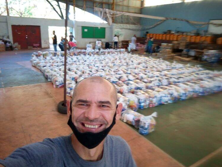 Entidade beneficiada por auxílio da Itaipu distribui 500 cestas básicas para famílias de baixa renda