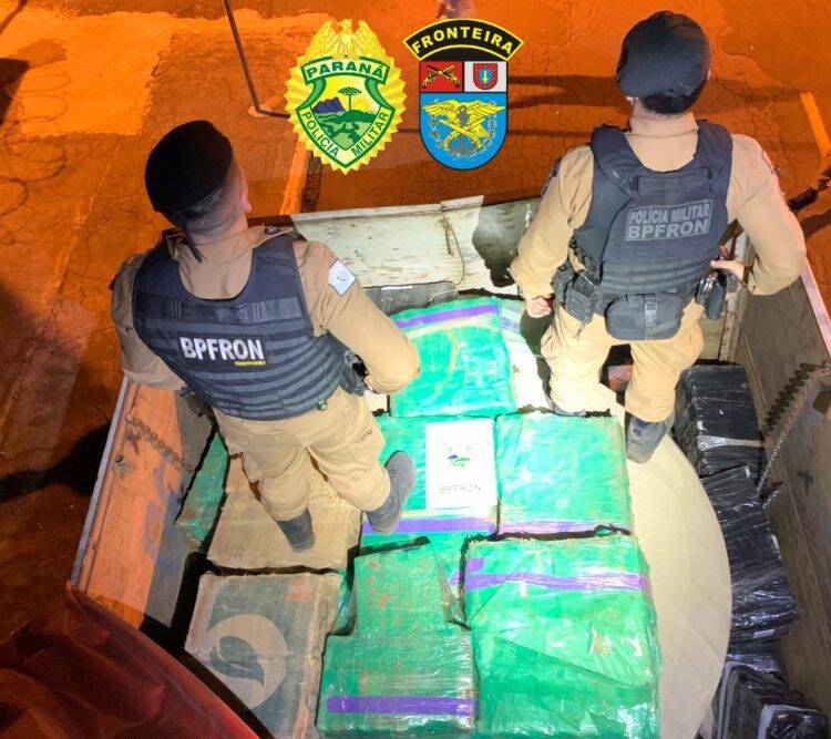 BPFron apreende quase 2 toneladas de maconha em Céu Azul