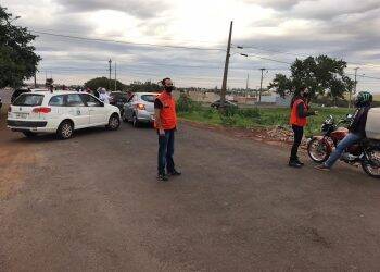 Pacientes com Covid-19 são flagrados furando bloqueio no Cidade Nova