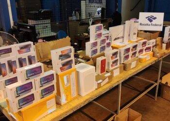 Receita Federal retém 61 volumes de remessas postais irregulares