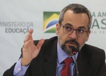 Abraham Weintraub anuncia saída do Ministério da Educação