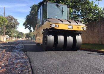 Jardim Evangélico recebe obras de pavimentação asfáltica