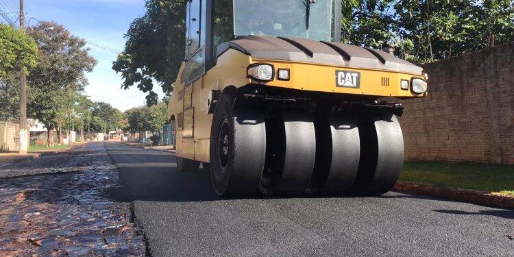 Jardim Evangélico recebe obras de pavimentação asfáltica