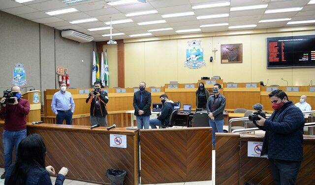Trabalhadores do turismo e do transporte escolar apresentam proposta para auxílio emergencial