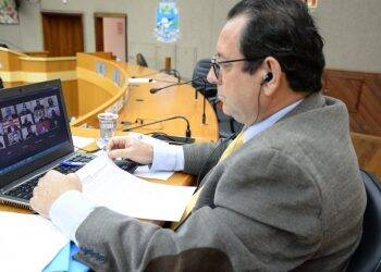 Vereador Elizeu cobra agilidade para que população tenha acesso a linhas de crédito